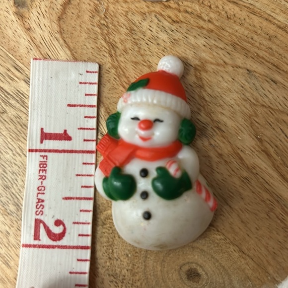 Vintage Christmas magnets Santa snowmen set of 6 collectible plastic magnets - Picture 5 of 7